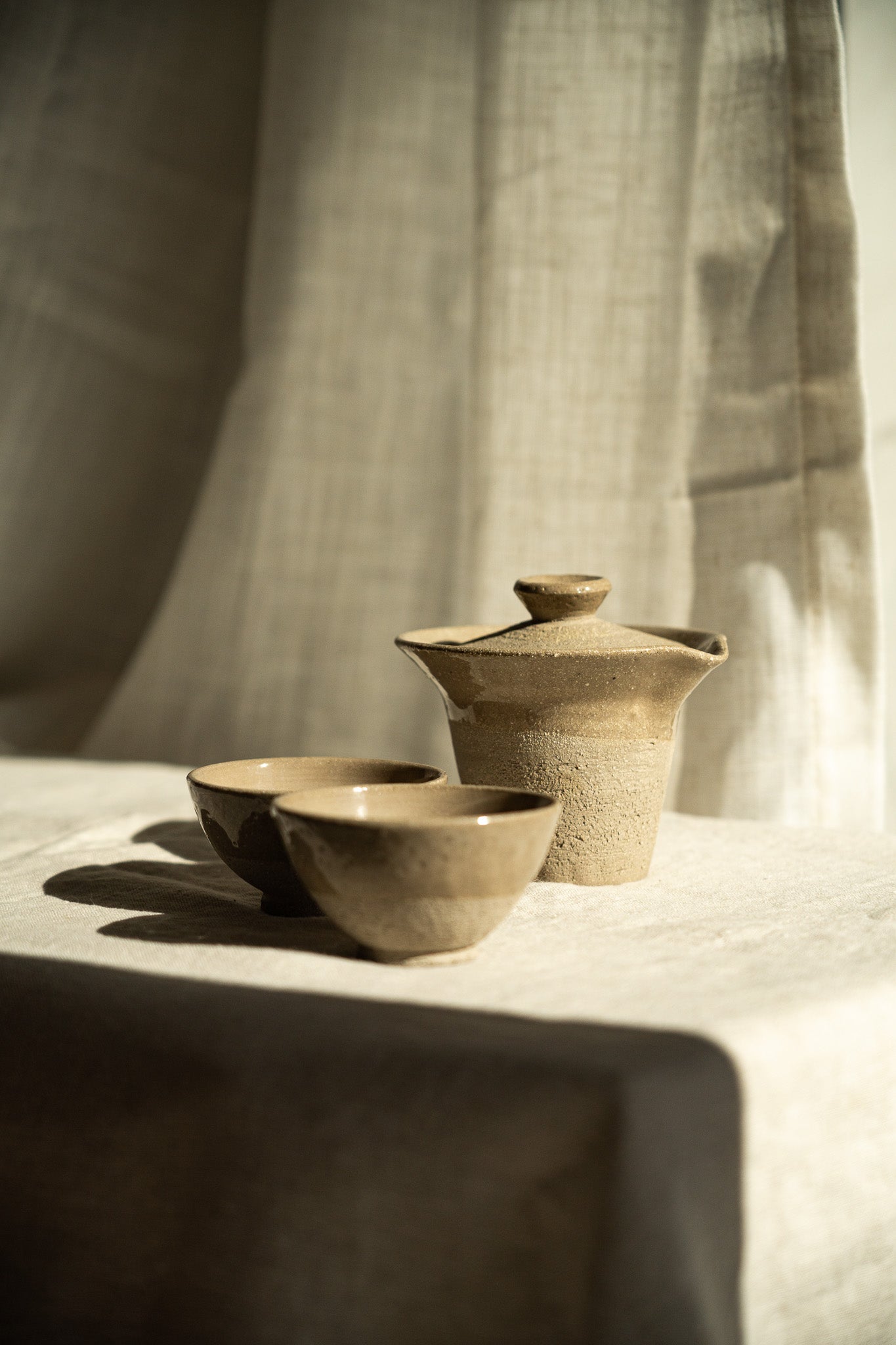 Handmade Stoneware Gaiwan – Gray with Speckles
