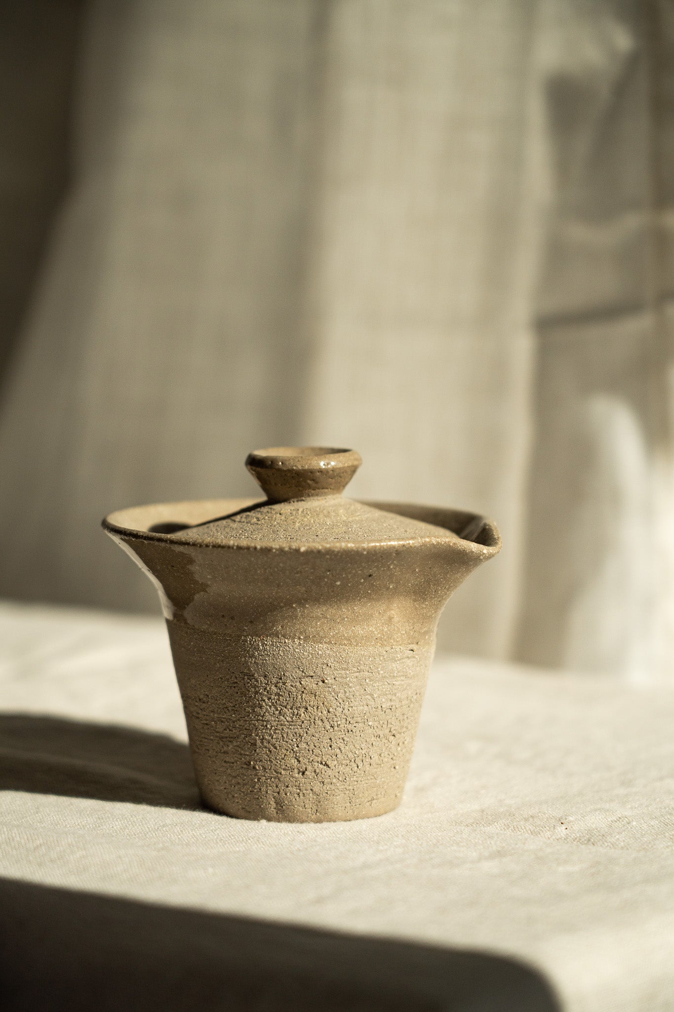 Handmade Stoneware Gaiwan – Gray with Speckles