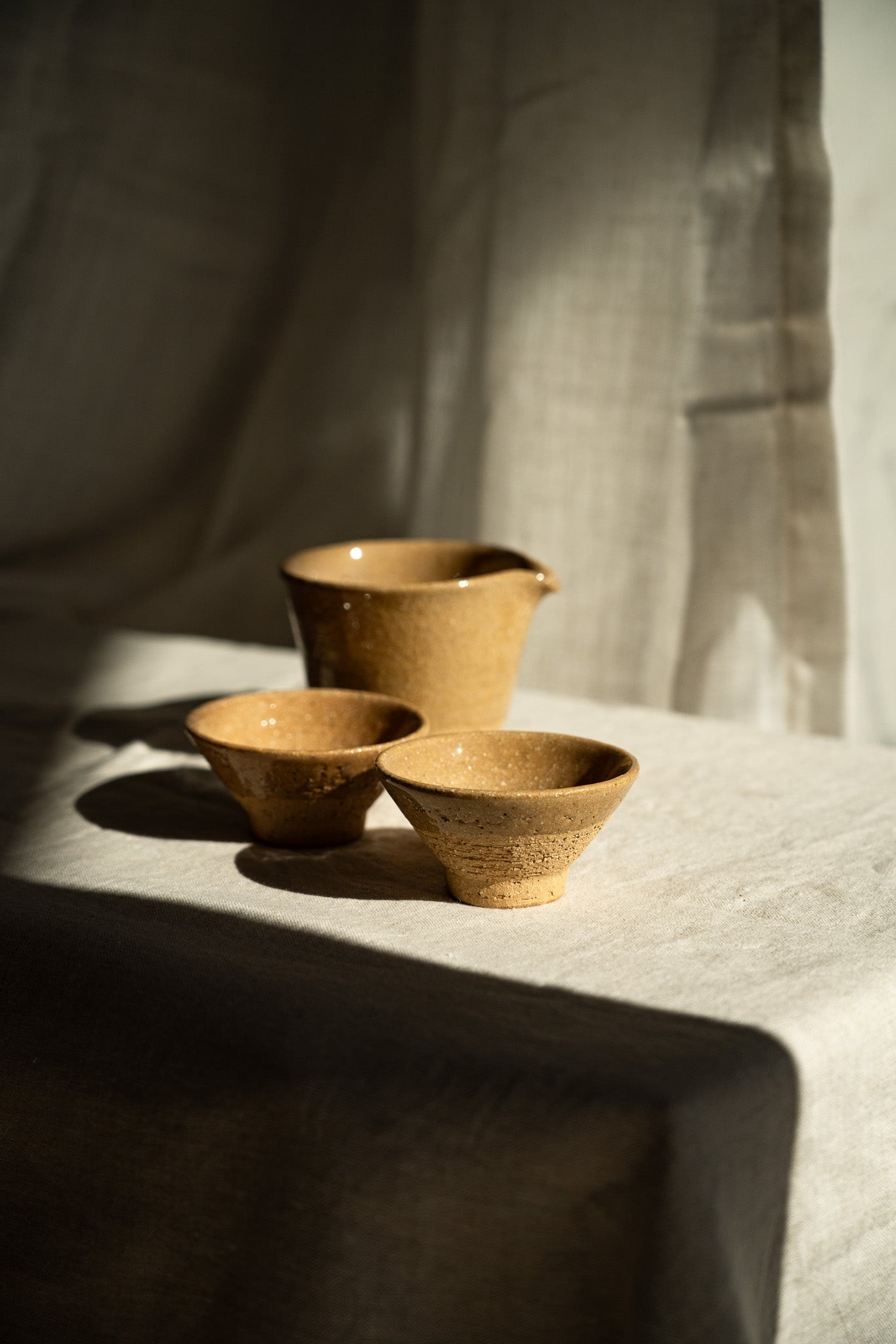Handmade Stoneware Tea Pitcher (Chahai) – Yellow Speckles
