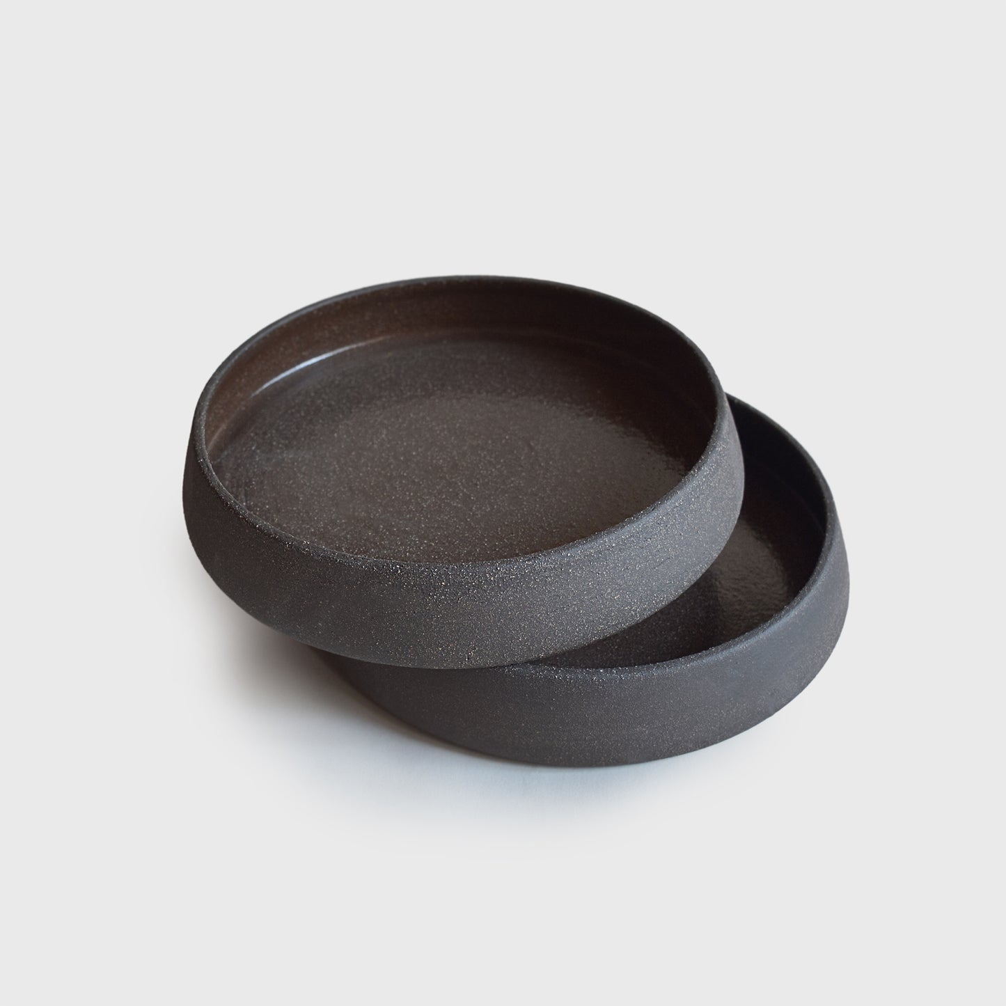Handmade Stoneware Dinner Plates with High Sides "Pumpernickel"