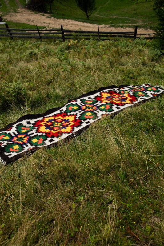 Handwoven wool runner with Traditional Carpathian pattern