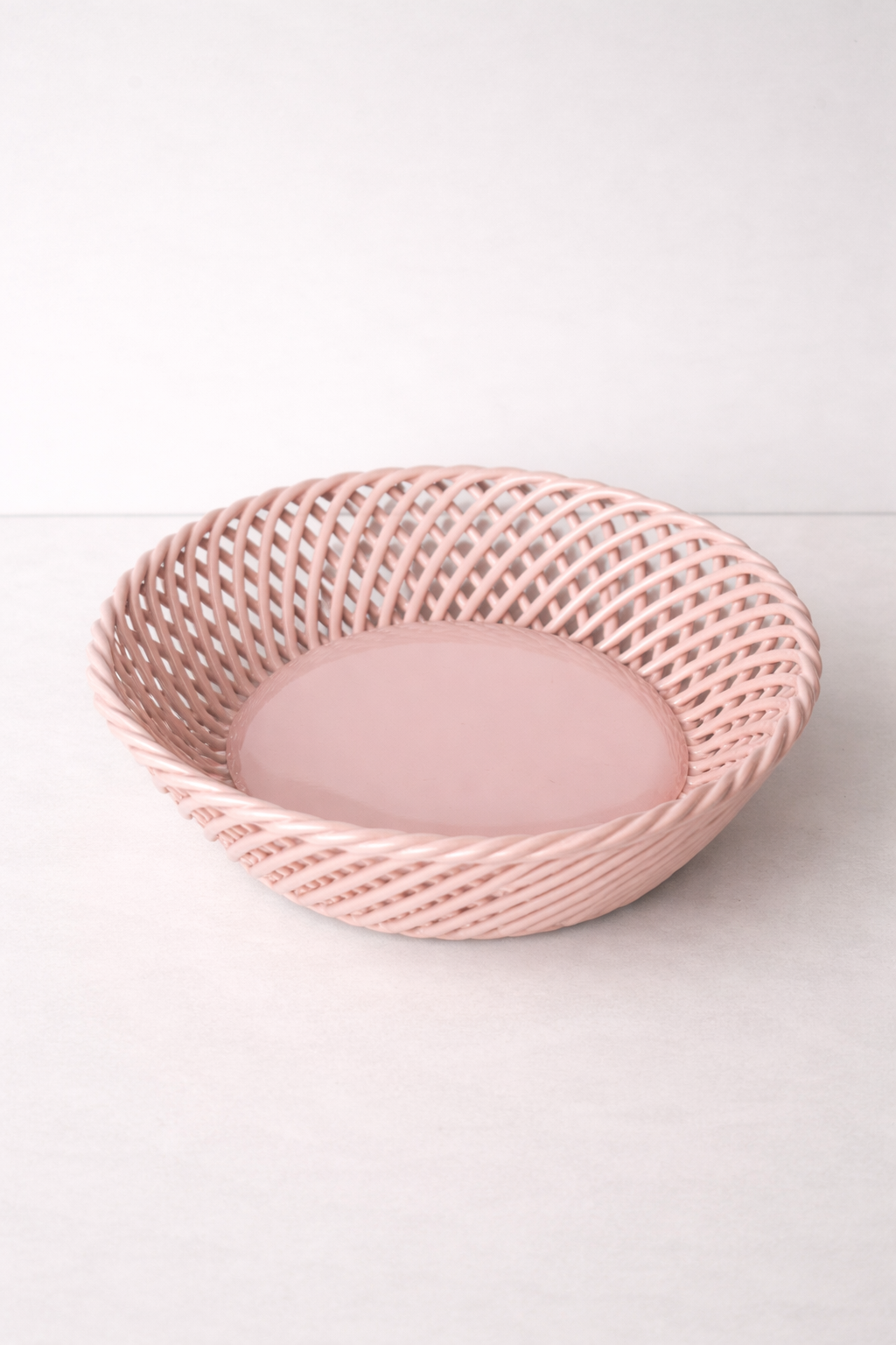 Ceramic Round Hand-Woven Basket – White, Beige & Pink Glossy Porcelain