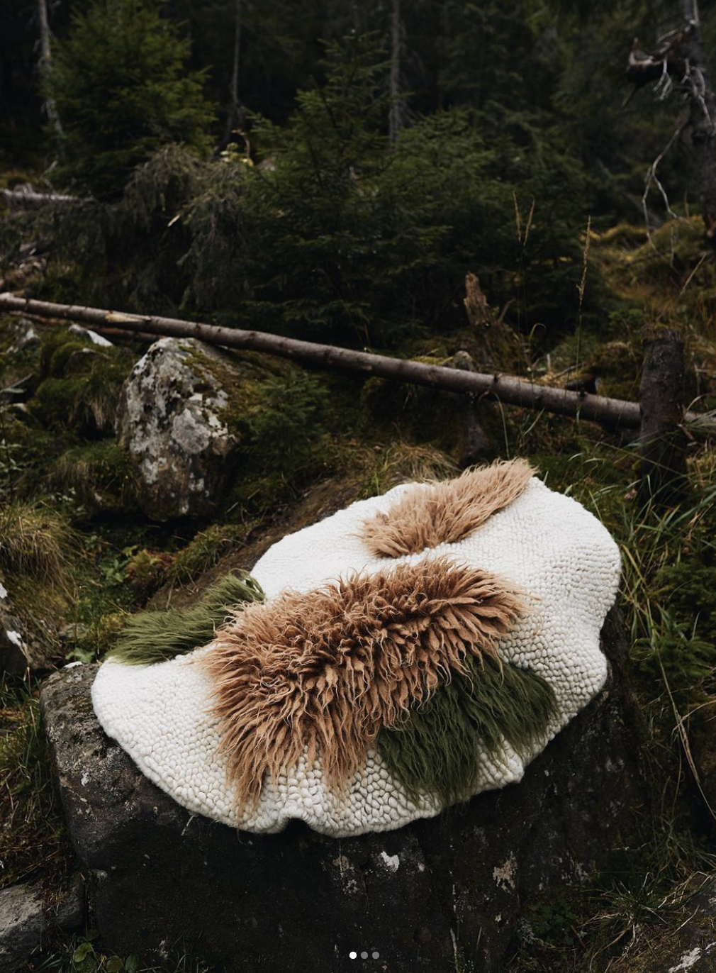 Handwoven Wool Area Round Rug "Forest"