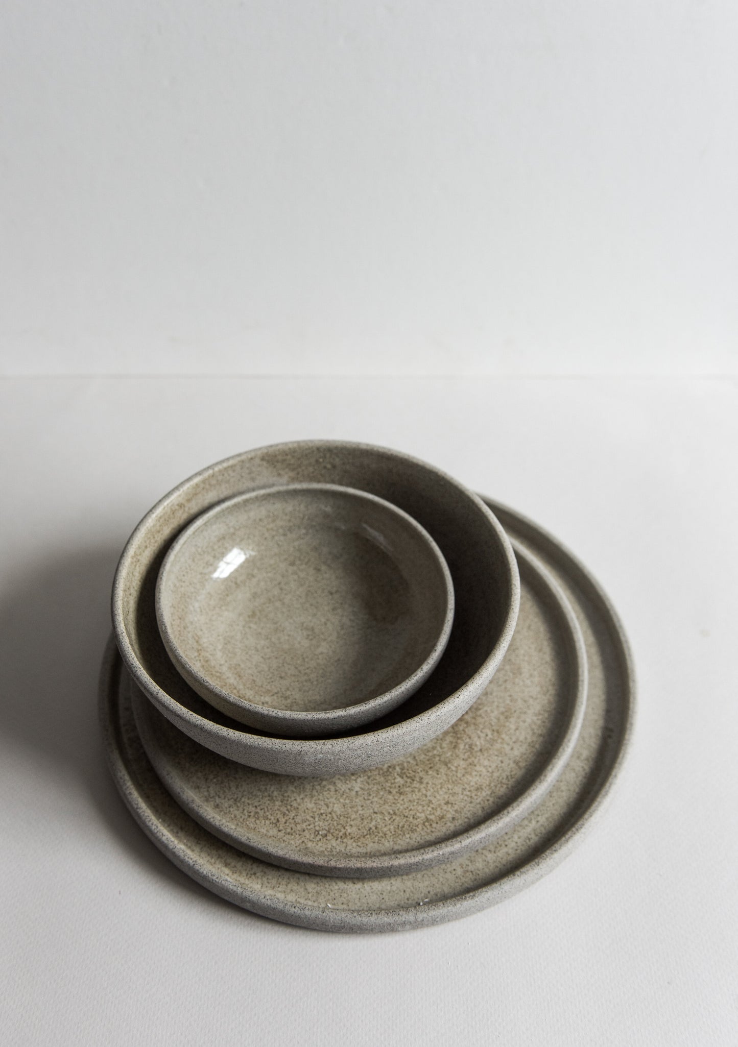 Stoneware Dinner Plates "Concrete"