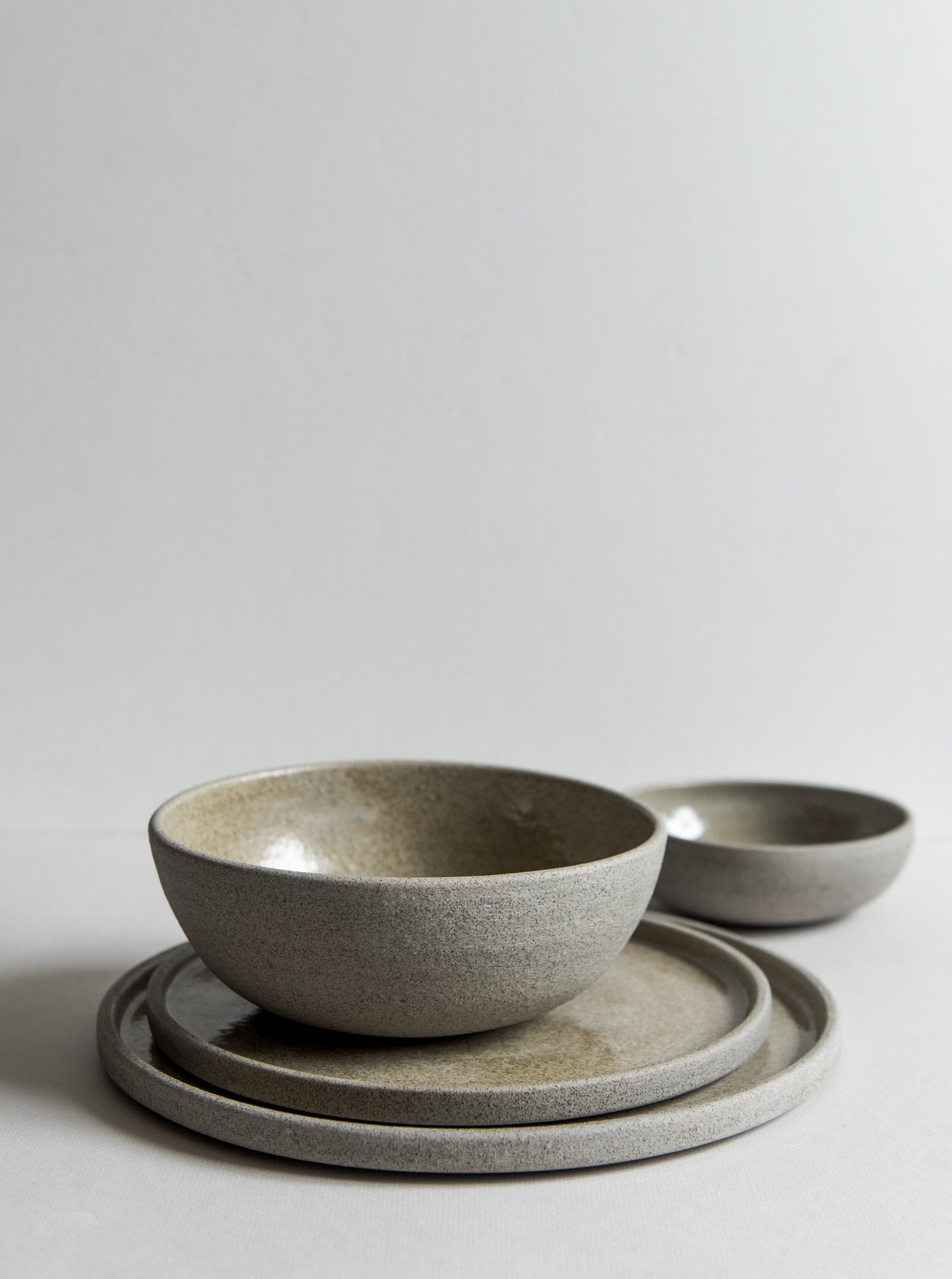 Stoneware Dinner Plates "Concrete"