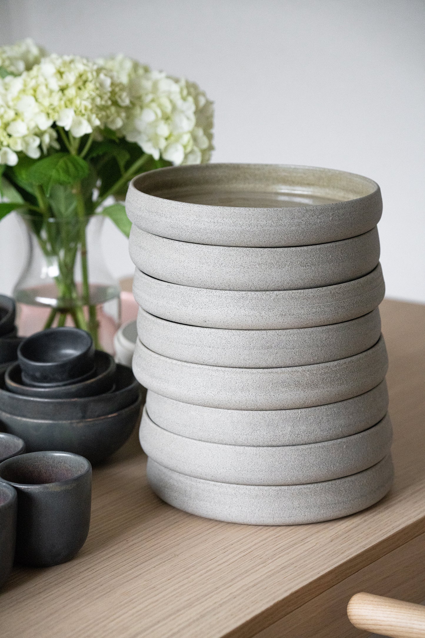 Handmade Stoneware Dinner Plates with High Sides "Concrete"