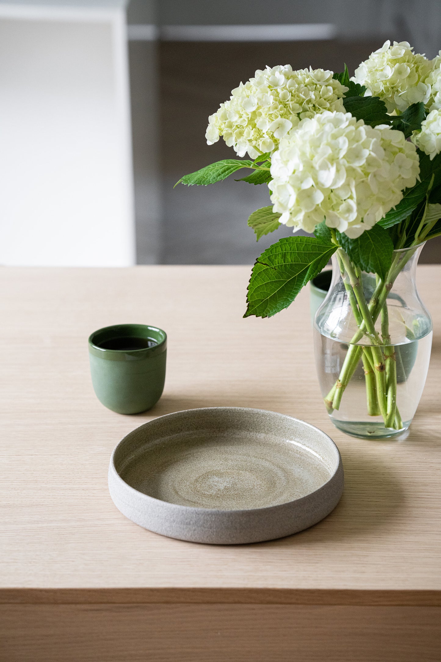 Handmade Stoneware Dinner Plates with High Sides "Concrete"