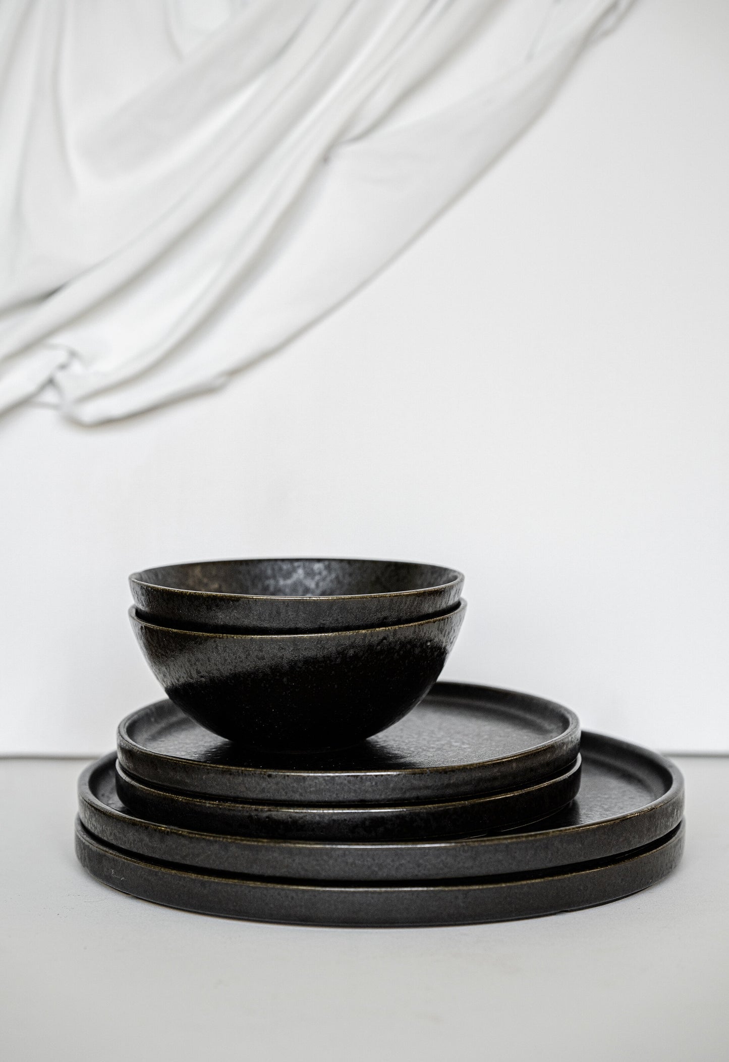 Black Stoneware Dinner Plates