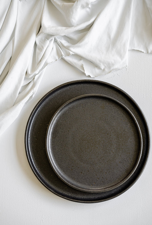 Black Stoneware Dinner Plates