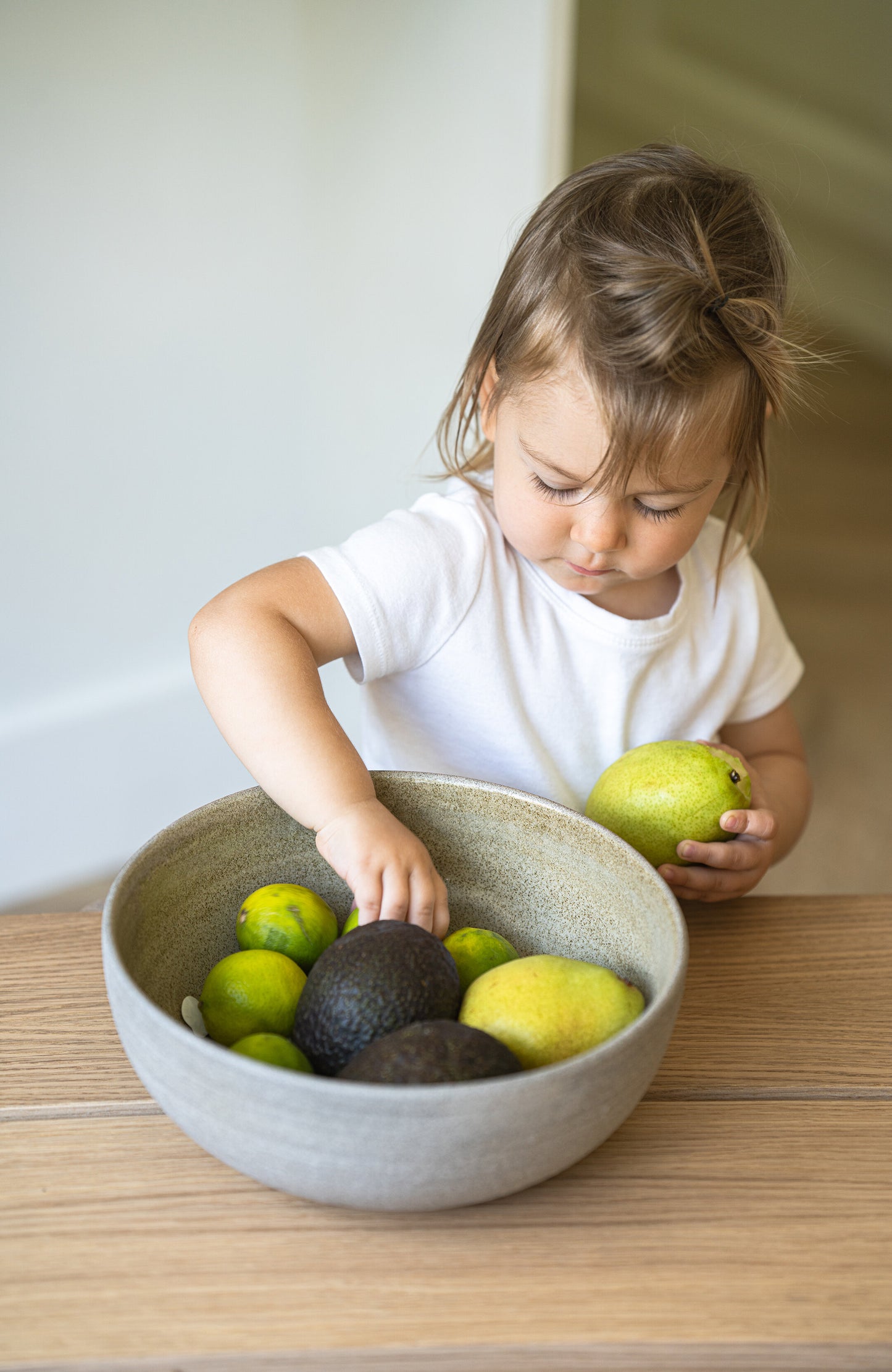 Stoneware Large Fruit Bowl "Concrete"