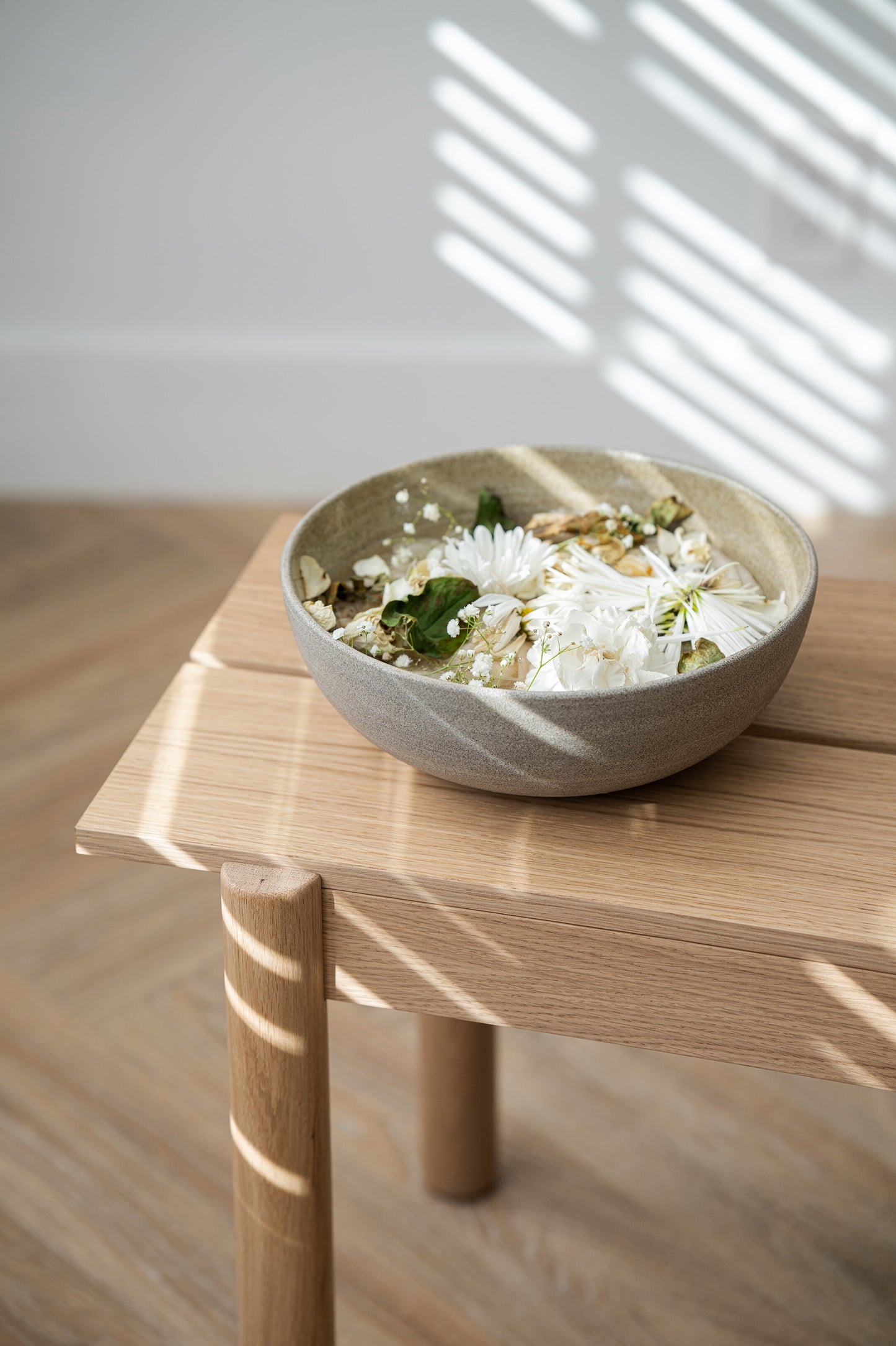 Stoneware Large Fruit Bowl "Concrete"