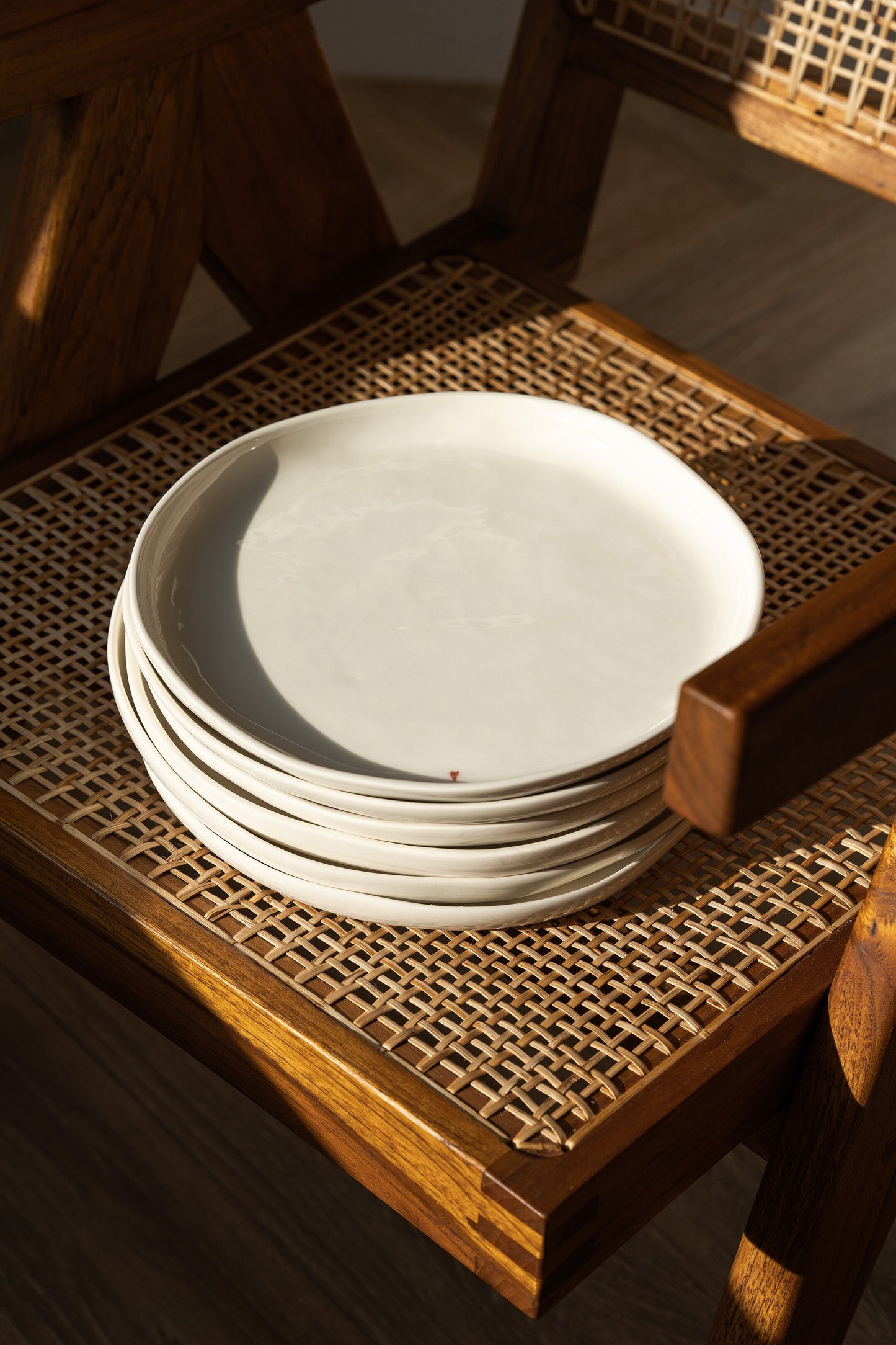 Handmade Porcelain Dinner Plates. OFF-WHITE