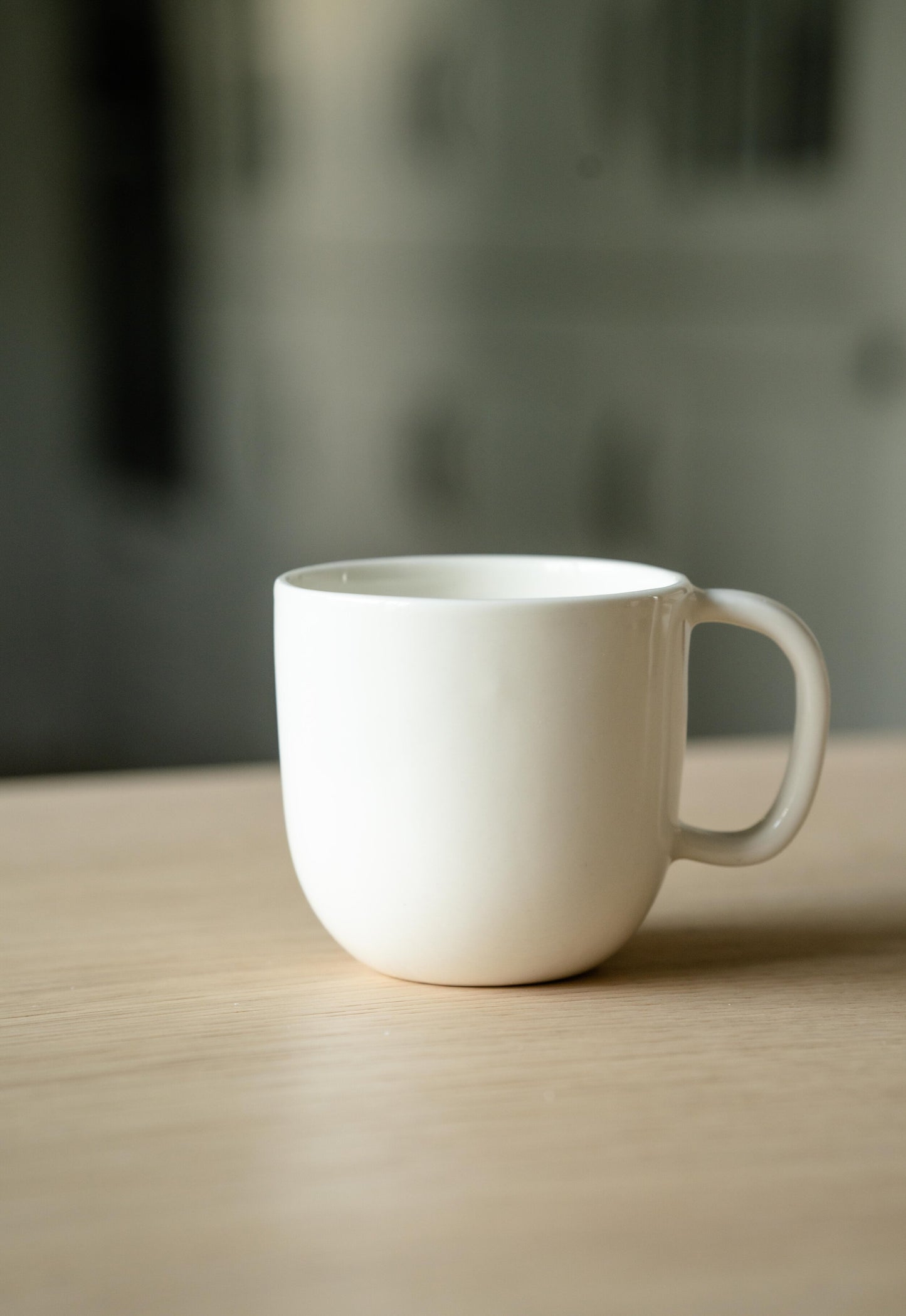 Handmade Porcelain Coffee Mug. OFF-WHITE