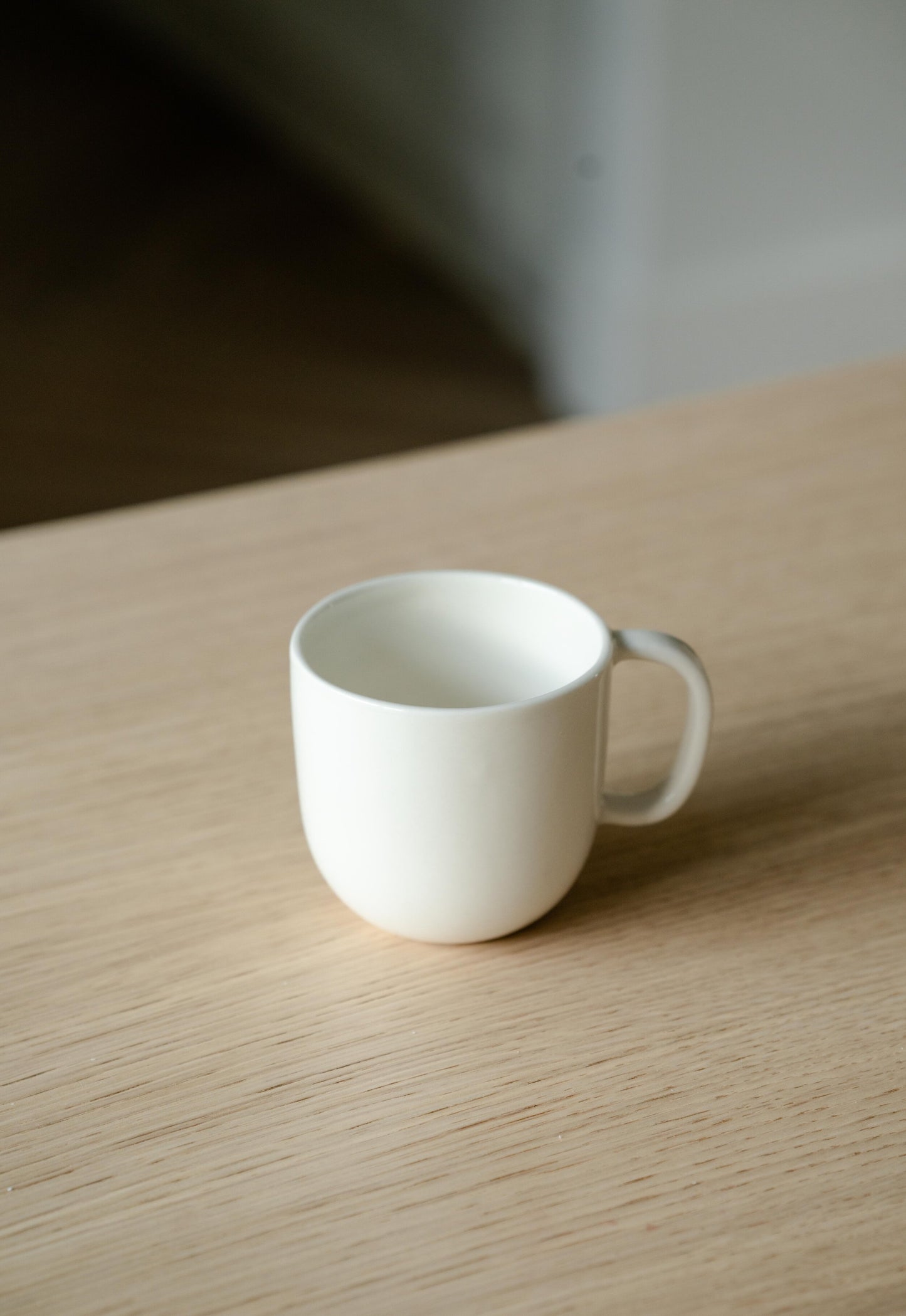 Handmade Porcelain Coffee Mug. OFF-WHITE