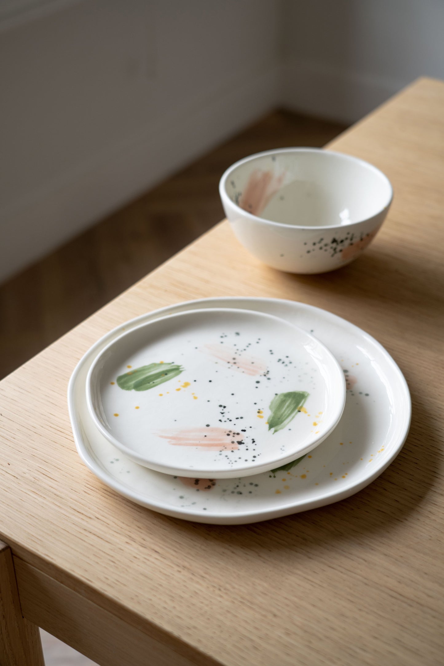 Handmade Porcelain Dinner Plates. Off-White with Strokes