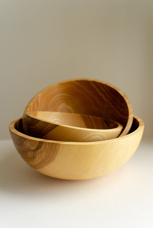 Hand Carved Ash wood Nesting Bowl Set