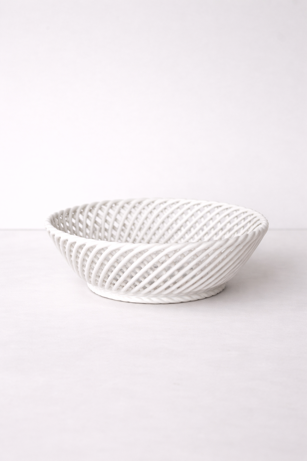 Ceramic Round Hand-Woven Basket – White, Beige & Pink Glossy Porcelain