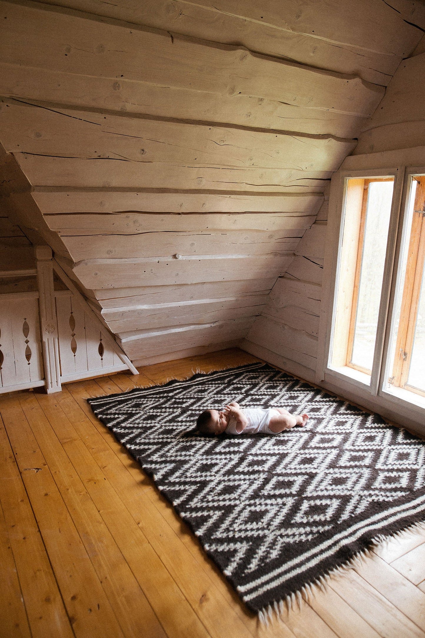 Handwoven Thin Rug with Traditional Carpathian Pattern